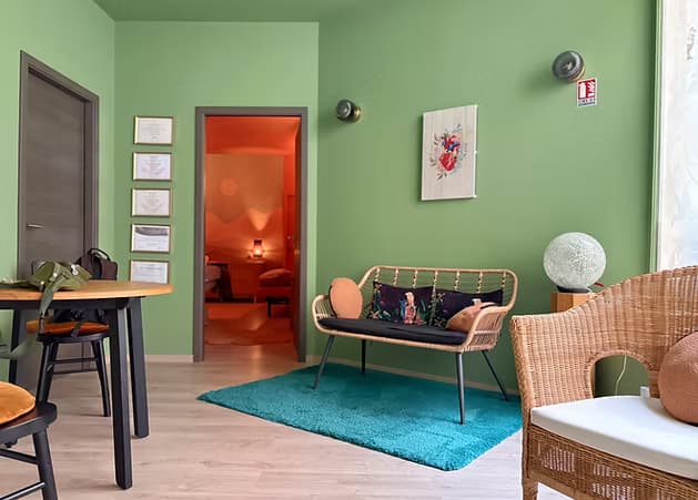 Intérieur du salon de soins L'Art du Soin Mélodie à Metz, atmosphère douce et raffinée